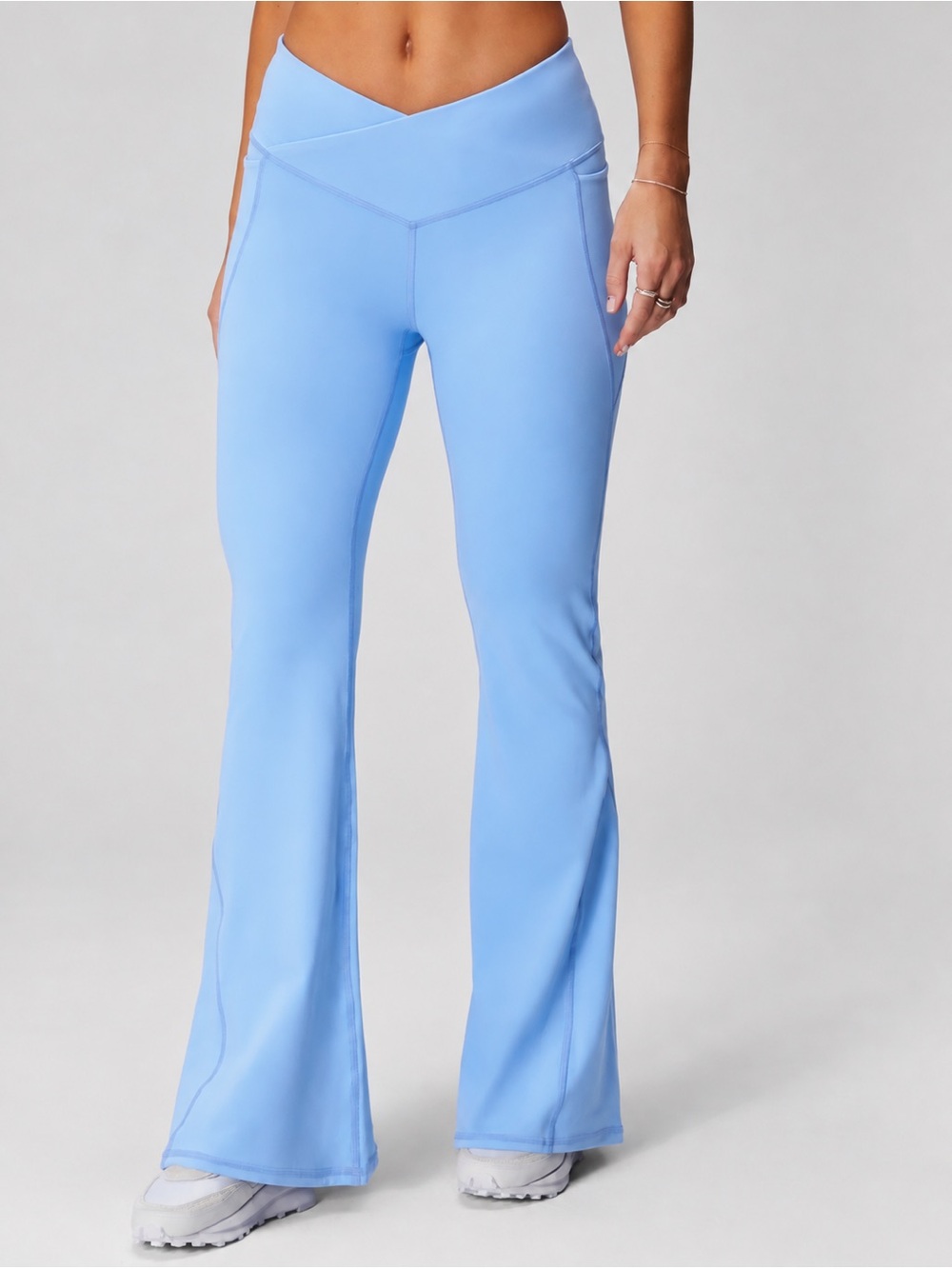 Fabletics High-Waisted Crossover Flare Blue Size XXL
